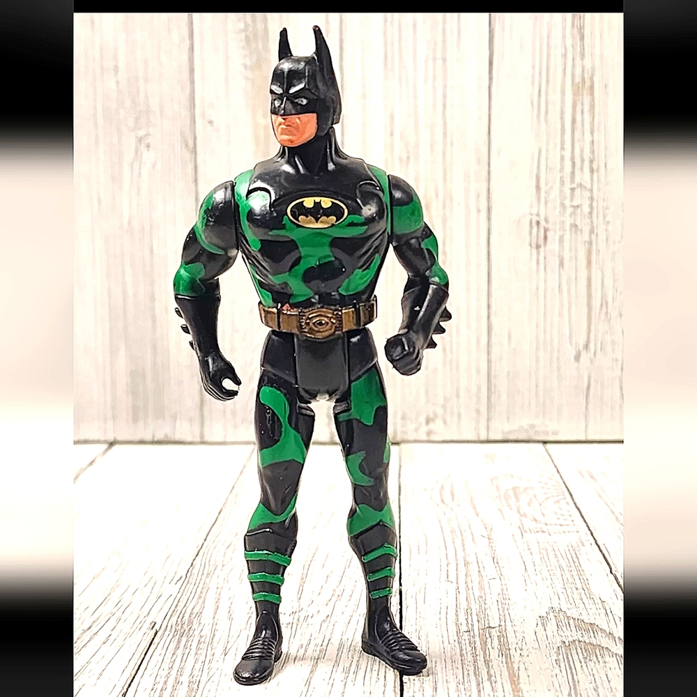 Kenner 1992 Batman Returns Jungle Tracker Batman Action Figure VNTG KIDCORETOYS